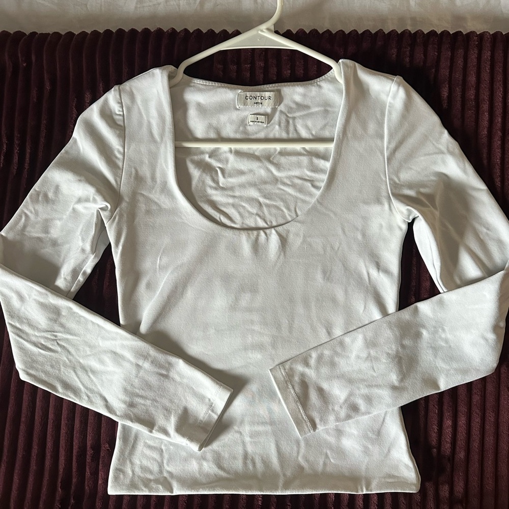 Aritzia Contour Top